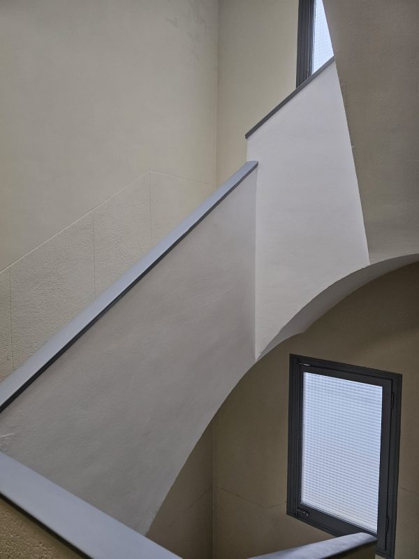 Escaleras y claraboyas